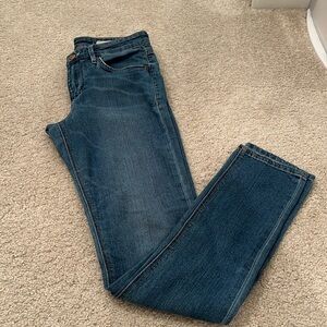 Mid rise skinny jeans, stretchy